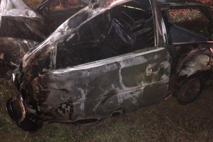 https://radiometropoleam.com.br/uploads/news/Motorista morre carbonizado após acidente entre carro e carreta na rodovia Assis Chateaubriand