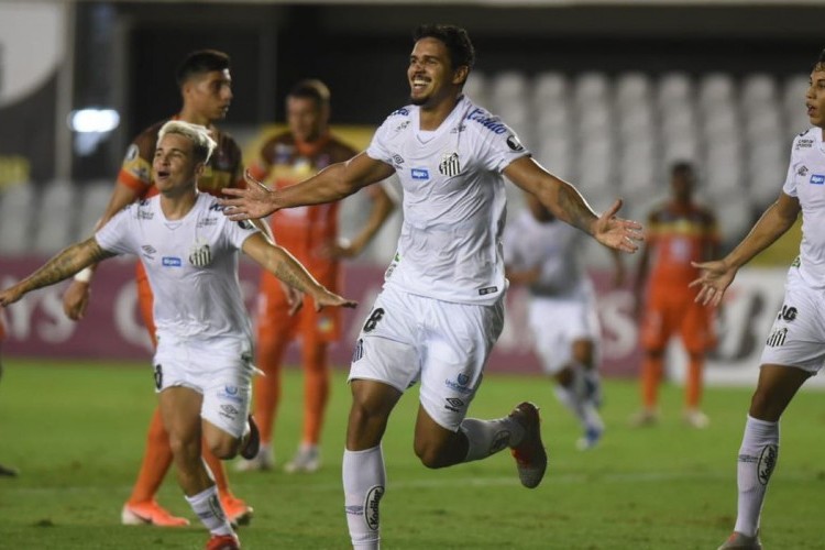 https://radiometropoleam.com.br/uploads/news/Libertadores: Santos vence e mantém liderança no grupo