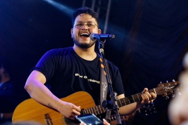 Cantor Maurílio tem piora por causa de infecção grave no pulmão, diz médico