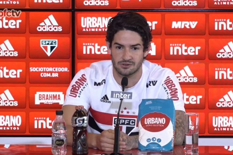 https://radiometropoleam.com.br/uploads/news/Diniz quer Pato como '9' do São Paulo; Pablo se dispõe a virar ponta