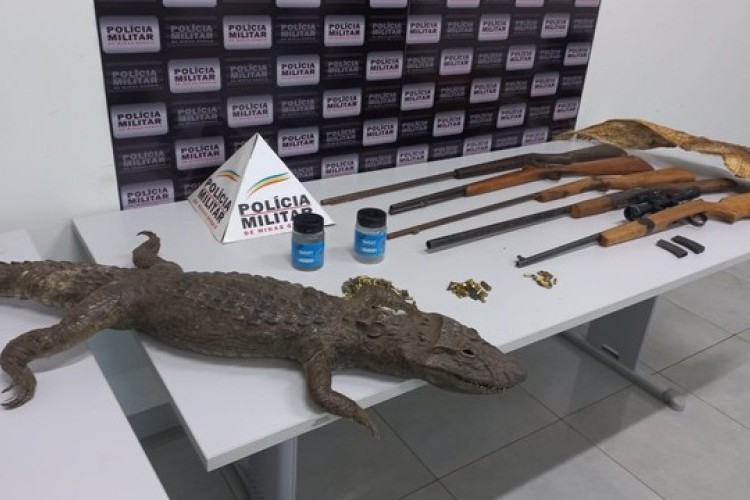 https://radiometropoleam.com.br/uploads/news/PM apreende armas e carcaças de jacaré na zona rural de Gurinhatã