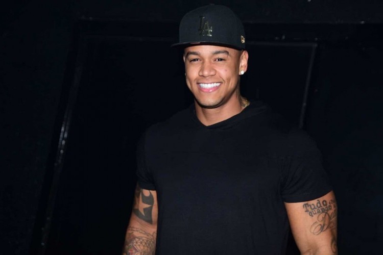 Léo Santana faz cirurgia e já planeja festejar recuperação