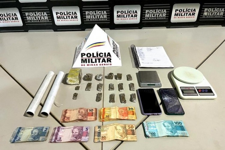 https://radiometropoleam.com.br/uploads/news/Dupla é presa com maconha e mais de R$ 2 mil em Ituiutaba