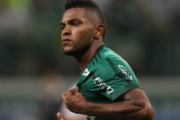 https://radiometropoleam.com.br/uploads/news/Emprestados, Borja e Deyverson viram estrelas nos novos clubes