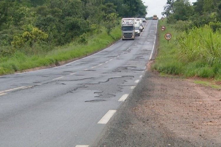 https://radiometropoleam.com.br/uploads/news/Recuperação da MGC-497 entre Uberlândia e Prata deve começar em março