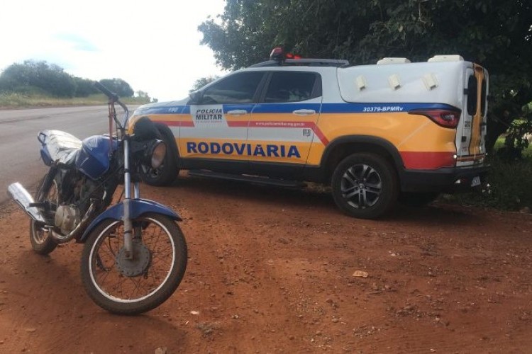https://radiometropoleam.com.br/uploads/news/Itapagipe: Rapaz em moto com chassi raspado tenta fugir de abordagem na MG-255