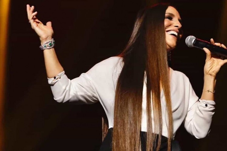 https://radiometropoleam.com.br/uploads/news/Ivete Sangalo comemora 40 anos de Banda Eva