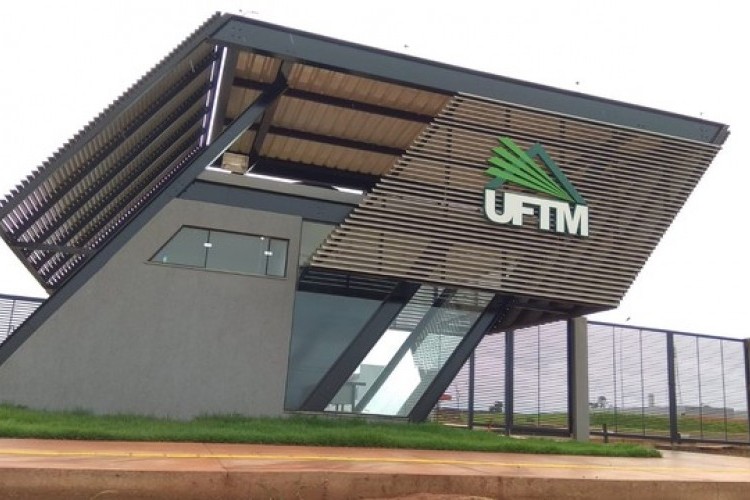 https://radiometropoleam.com.br/uploads/news/Covid-19: UFTM volta atrás e anuncia que aulas serão presenciais em fevereiro, mas com capacidade limitada a 60%