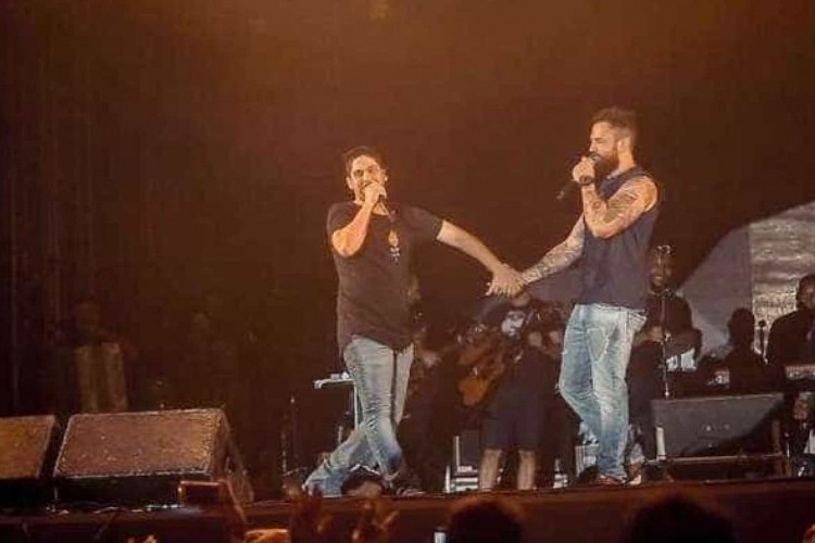 https://radiometropoleam.com.br/uploads/news/Jorge e Mateus se surpreendem com pedido inusitado de fã durante show